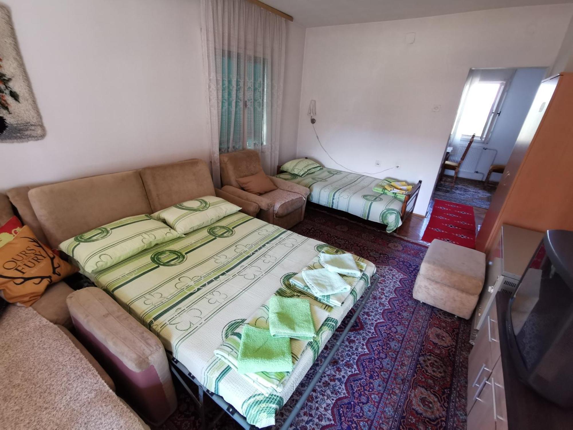 Apartments Domacinstvo Nikolic Valjevo Extérieur photo
