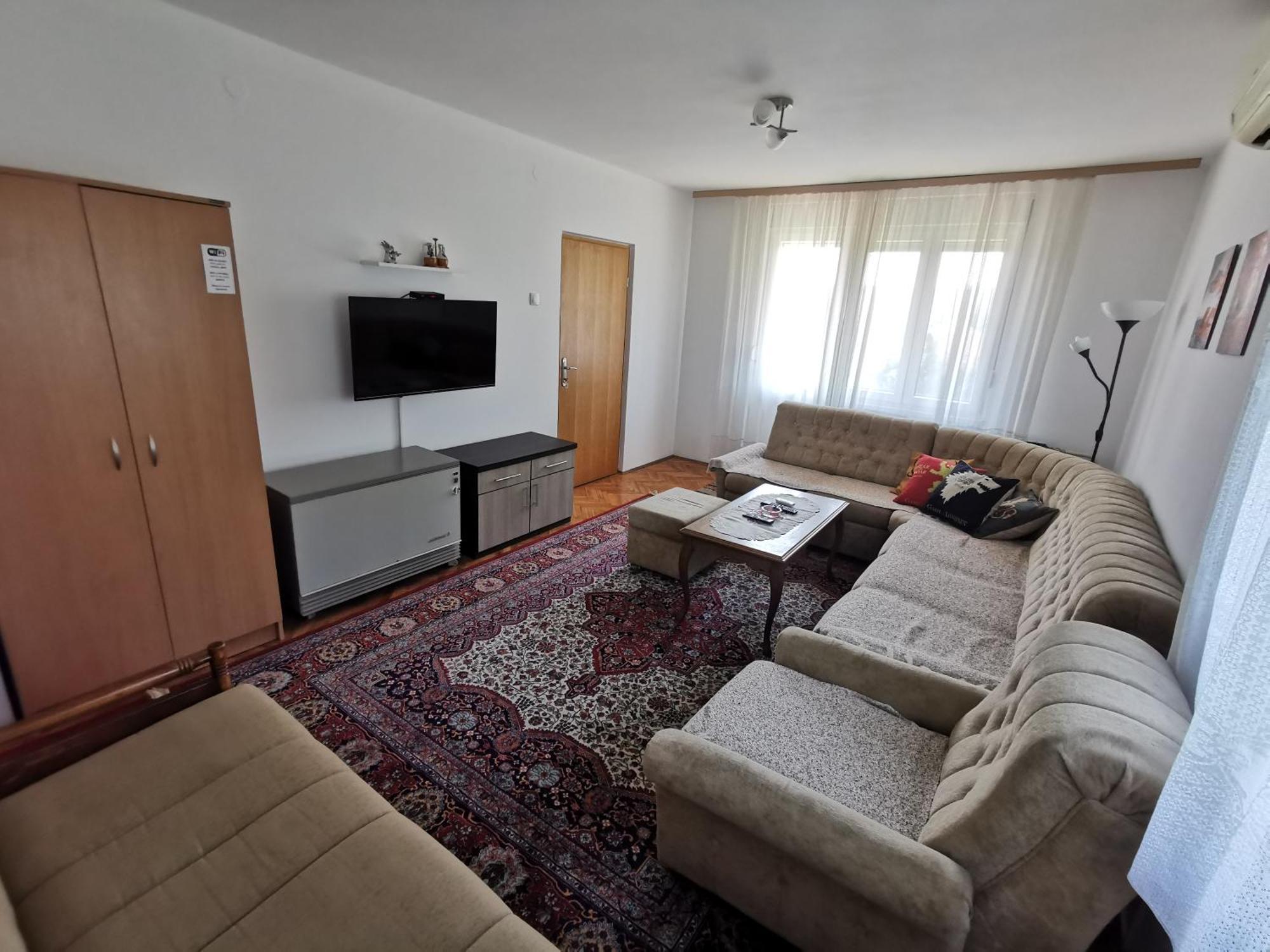 Apartments Domacinstvo Nikolic Valjevo Extérieur photo
