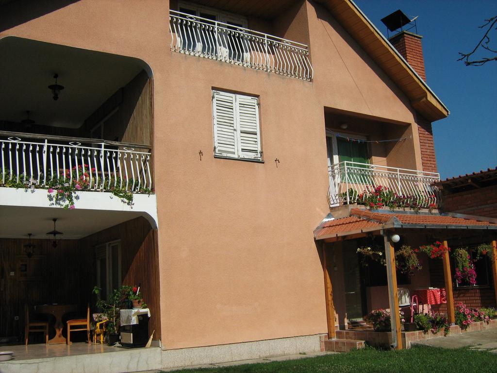 Apartments Domacinstvo Nikolic Valjevo Extérieur photo