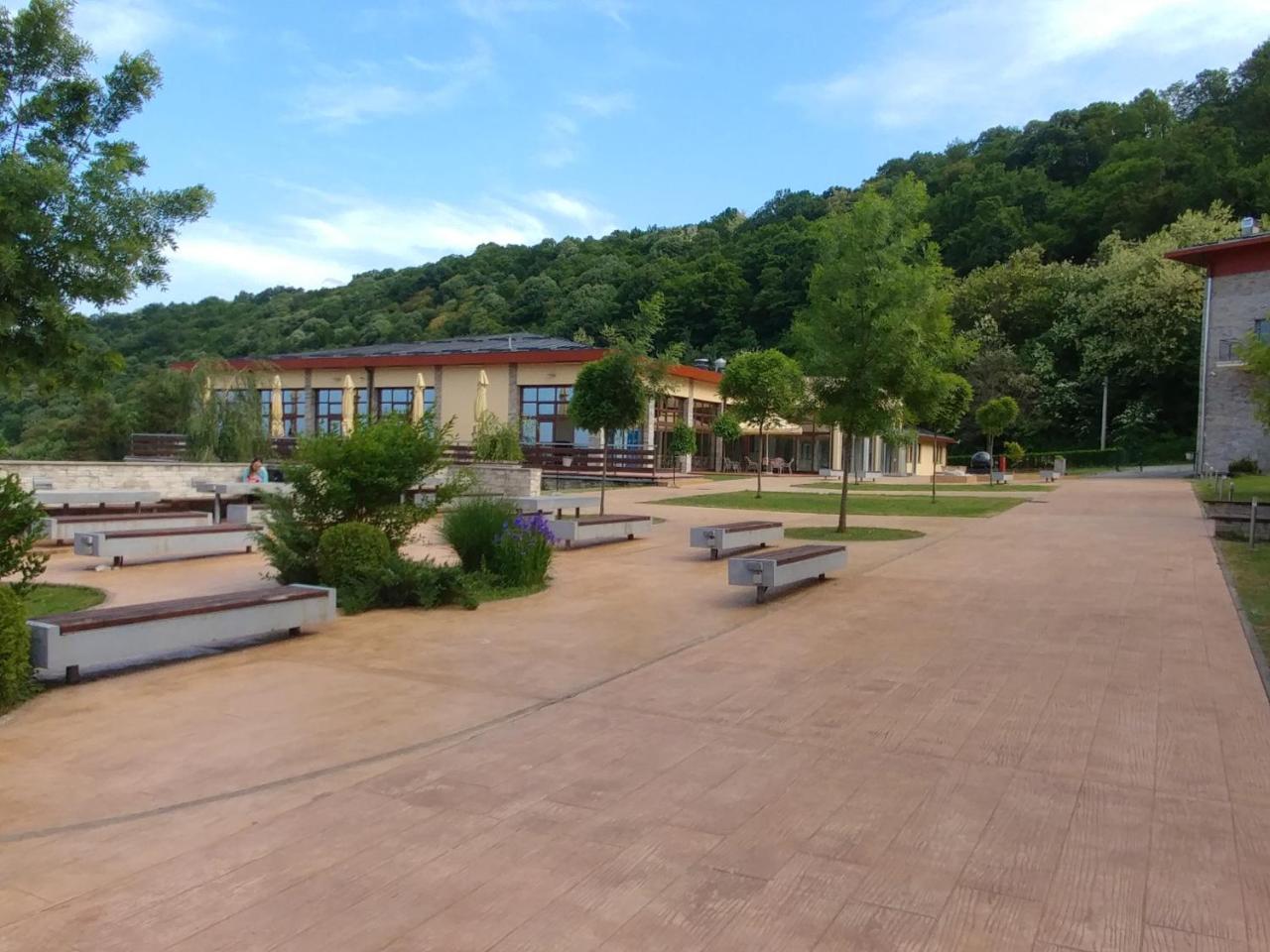 Apartments Domacinstvo Nikolic Valjevo Extérieur photo